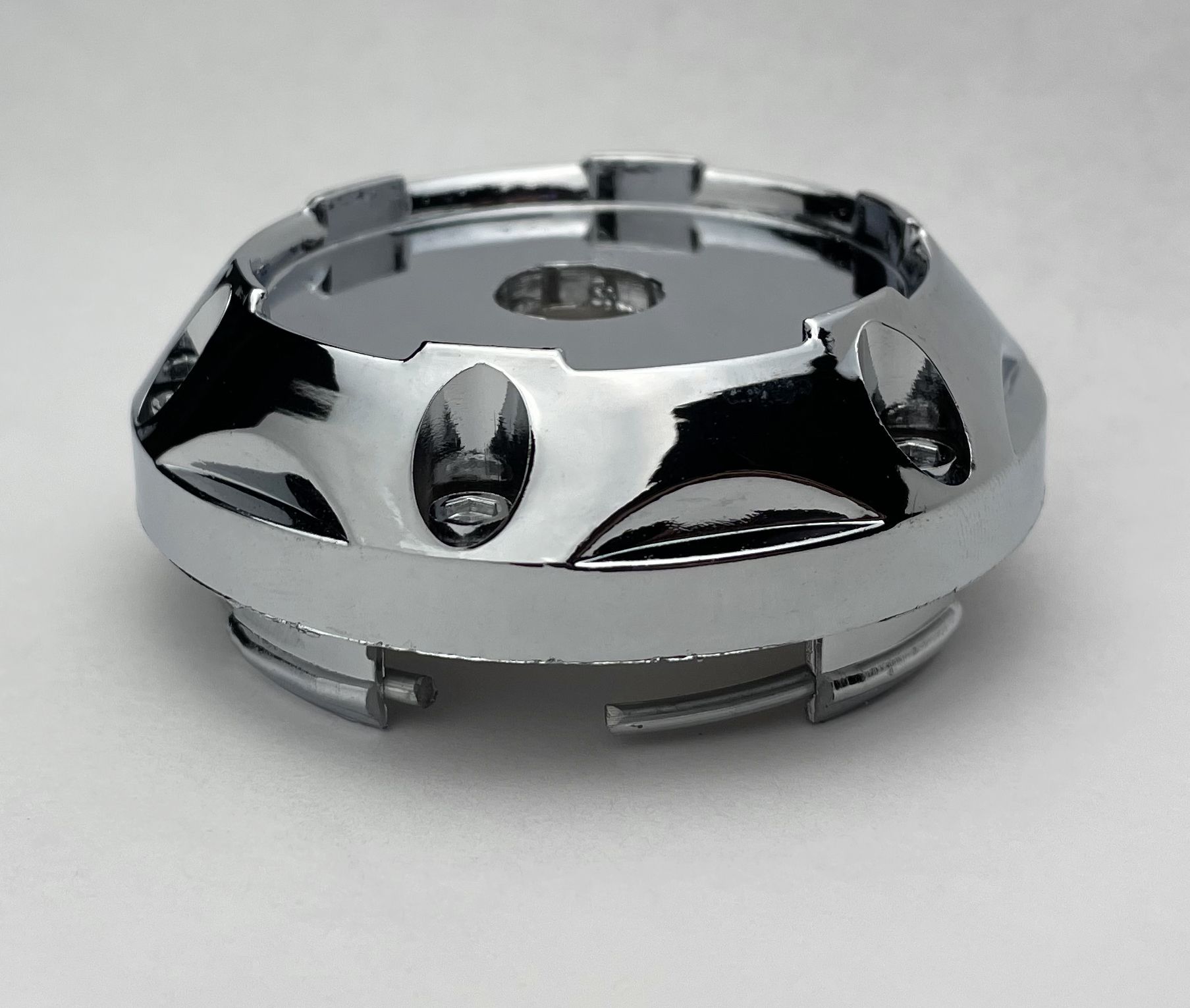 Колпачки заглушки на литые диски хром конус гайка 64/56/8, 1 шт